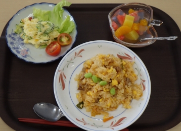 2日目のお昼ご飯です。