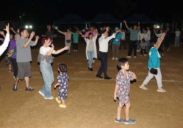最後にみんなで原川エンマ堂盆踊りを踊ってフィナーレとなりました